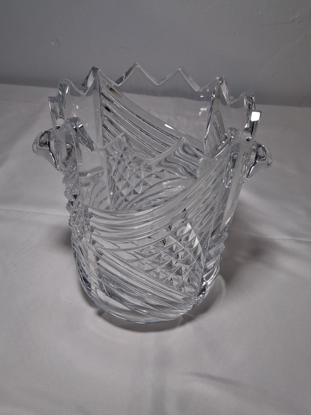 Crystal Ice Bucket with diamond and wavy line cut glass design